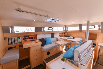 OVNI 430 Deck Saloon - Alubat Chantier Naval